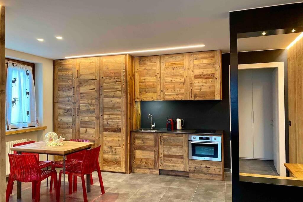 La Petite Maison D'Erika Аоста Екстер'єр фото