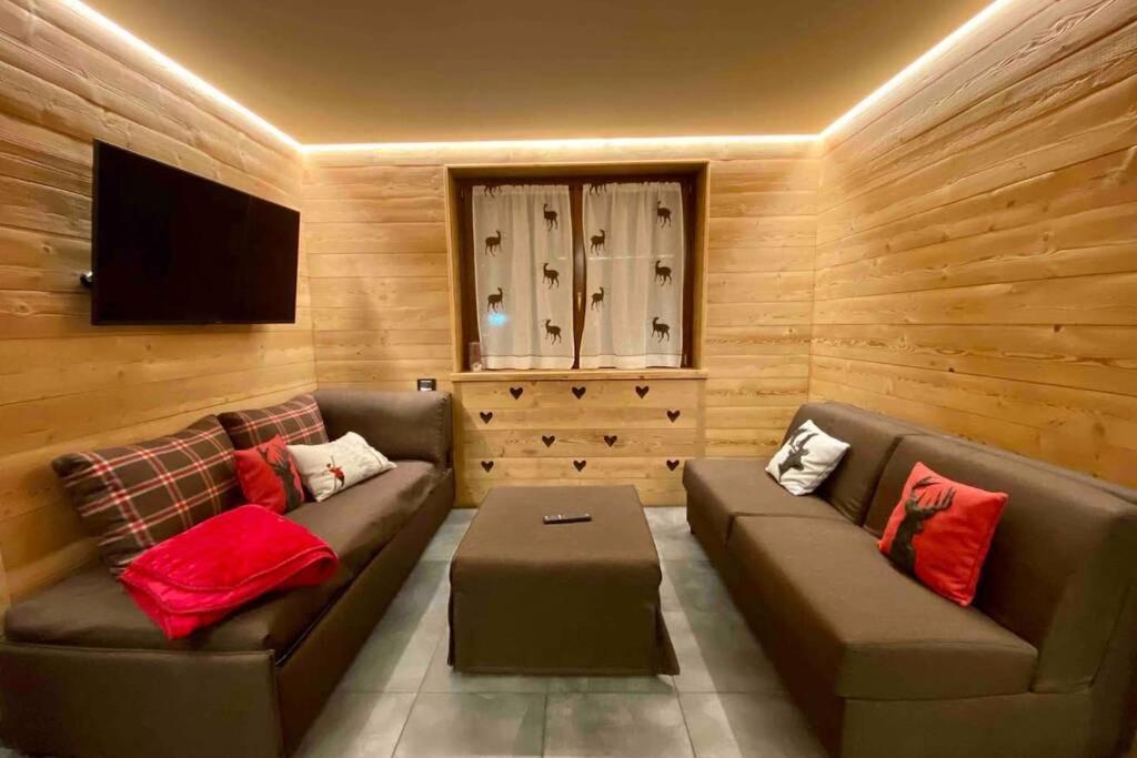 La Petite Maison D'Erika Аоста Екстер'єр фото