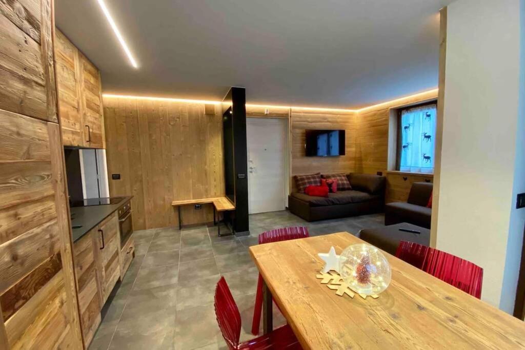 La Petite Maison D'Erika Аоста Екстер'єр фото