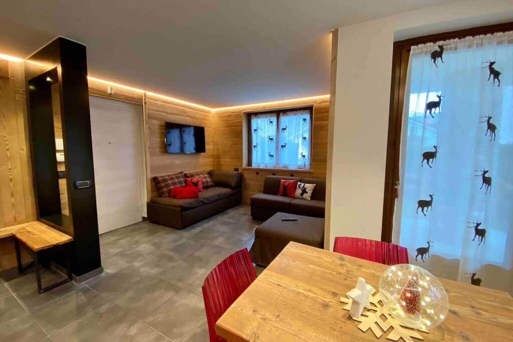 La Petite Maison D'Erika Аоста Екстер'єр фото
